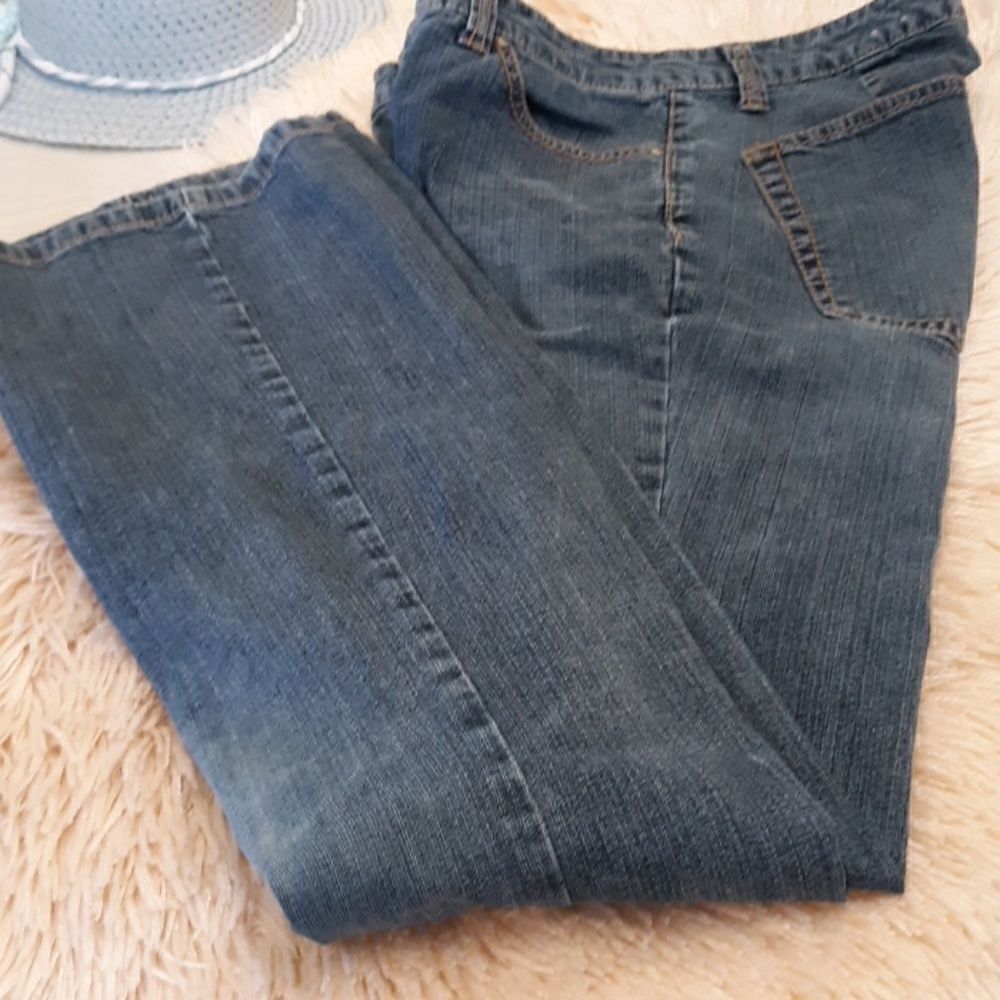 Tommy Hilfiger distressed jeans